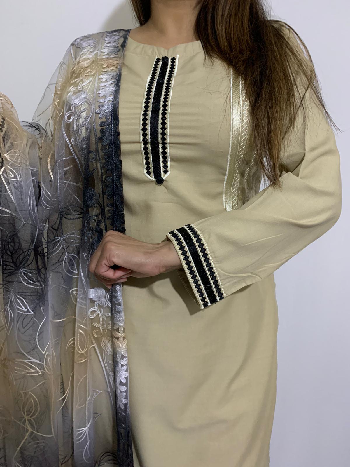 Fine Quality Embroidered Linen Suit With Net Dupatta