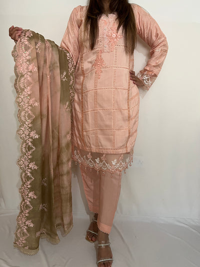 Viscose Embroidered Suit With Embroidered Chiffon Dupatta D5